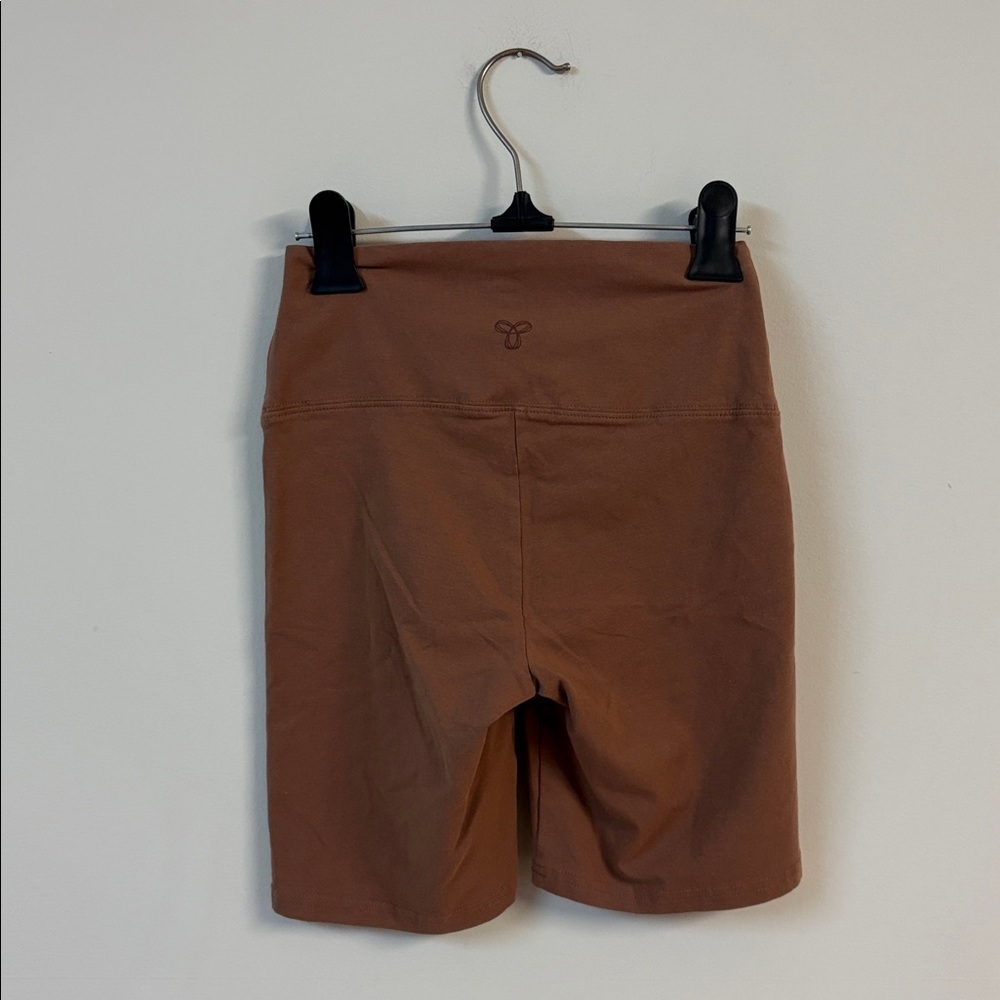 ❤️ BNWOT Aritzia TNA Women’s Hold It Atmosphere High Rise Bike Shorts Size S - Picture 3 of 4